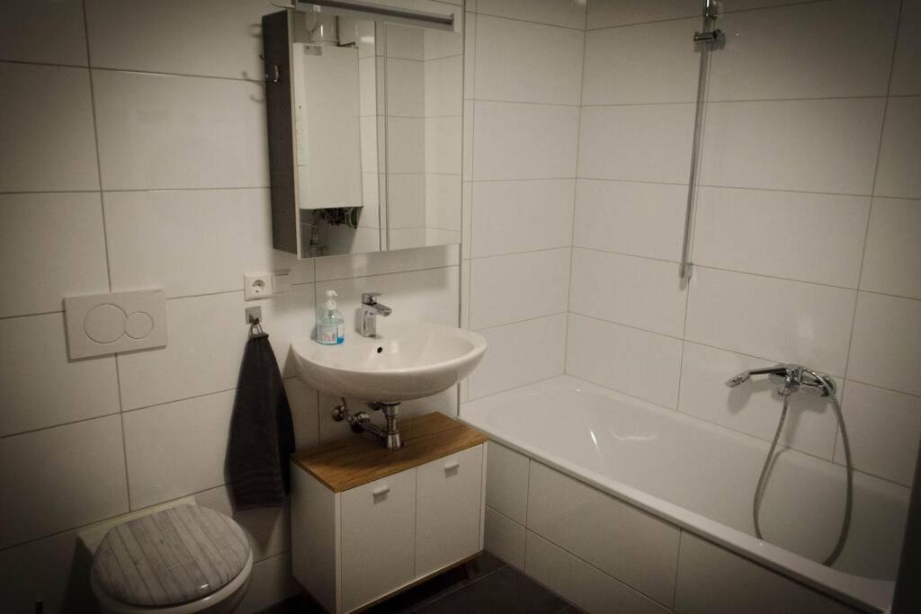 Lovely 2 Bedroom Apartment Lemon Grass In Central Lindau New Translation Exteriér fotografie