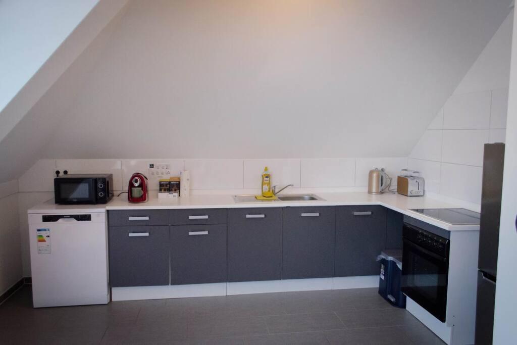 Lovely 2 Bedroom Apartment Lemon Grass In Central Lindau New Translation Exteriér fotografie